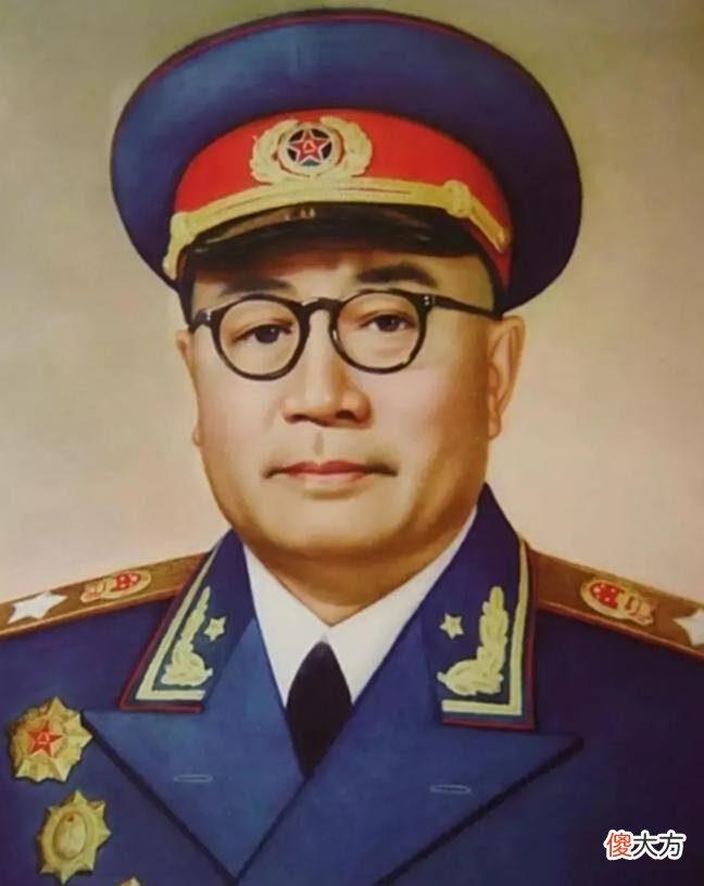 【爱历史】1947年刘伯承偶遇一个老农，听说村里树被砍光，马上下令：快撤