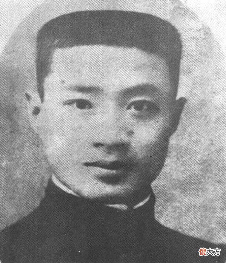 【爱历史】1947年刘伯承偶遇一个老农，听说村里树被砍光，马上下令：快撤