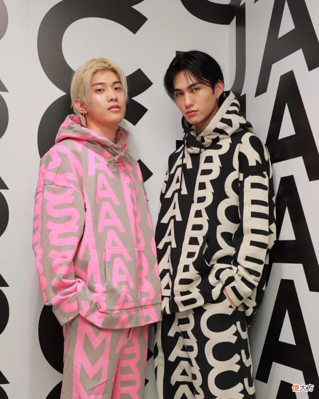 【就爱时尚】他成为了 Marc Jacobs 的男星面孔！