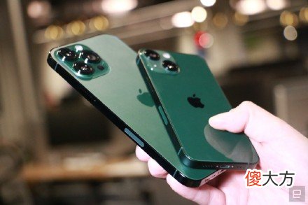 苹果苍岭绿致敬三星？4款绿色旗舰对比，谁绿的最好看
