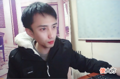 【游戏迷】王者荣耀小矛神和小矛神来了一波亲密互动，小矛神忍住了