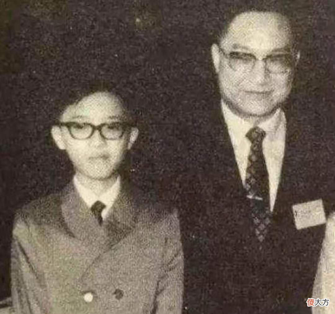 他的4个子女后来怎么样了 和他的四个女儿