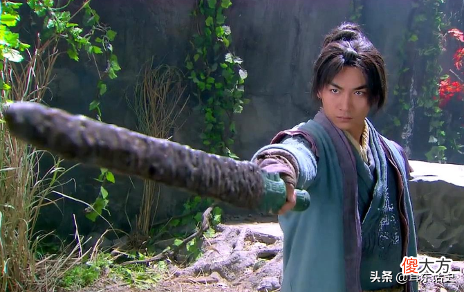 她嫁给大侠,心中却想着别人,金庸怒将其武功盖世的儿子给删了