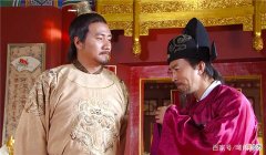 【历史故事】朱元璋拜佛时问方丈：朕要跪下吗？方丈答了8个字救了全寺的人