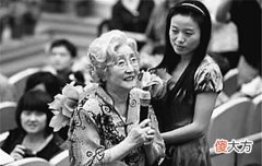 【爱历史】钱学森的夫人蒋英有多美？看完这组黑白老照片，你就明白了