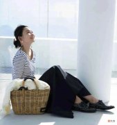 【就爱时尚】女人到了四五十岁，尽量避开这3种“大妈式穿搭”，掉档次显廉价