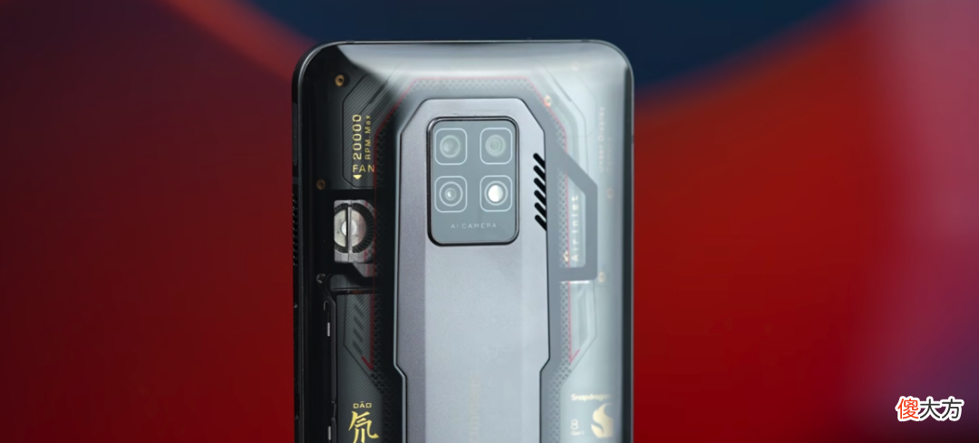 一看这135W充电技术 135w充电手机
