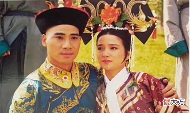 【爱历史】乾隆一生有41个女人, 却只爱翻她的牌子, 翻掉漆了重做继续翻!