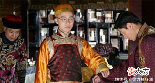 【历史故事】小皇帝在登基大典哭闹不停，在一旁的摄政王，竟连连说不吉利的话！