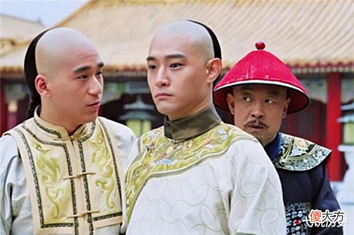 【历史故事】她是乾隆的儿媳, 先皇驾崩, 有亲儿却让养子当皇帝, 原因你想不到
