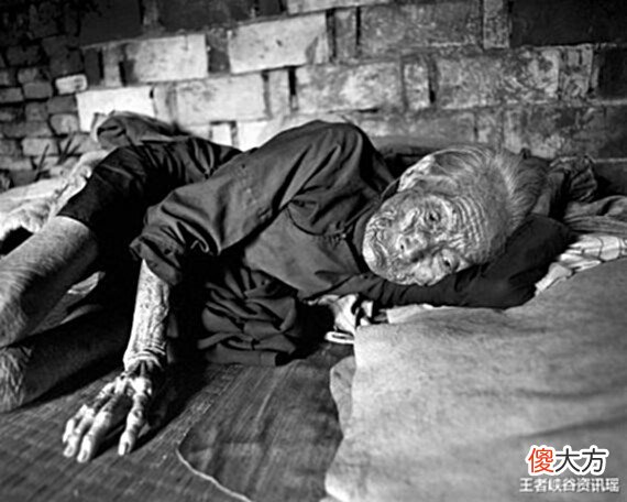 【历史故事】她因太美被日军带走, “慰安椅”上备受折磨, 被救时将士都流泪