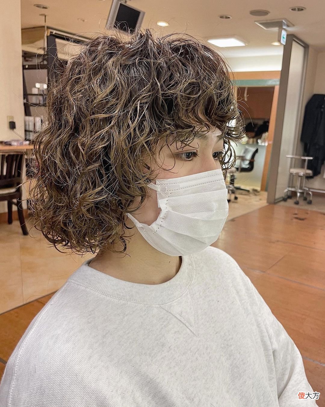 【时尚一点】最美发型有哪些？小卷大卷都不错，还有很修饰头型的立体短发