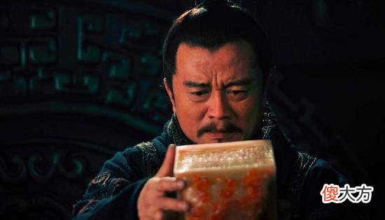 历史上，华雄并不是什么猛将，也不是被关羽杀死的