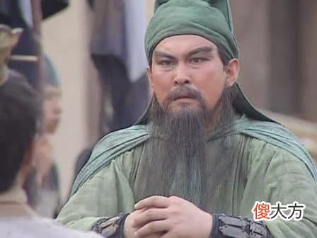 历史上，华雄并不是什么猛将，也不是被关羽杀死的
