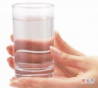 蜂蜜水适合什么时间喝最好 蜂蜜水什么时间喝最适宜