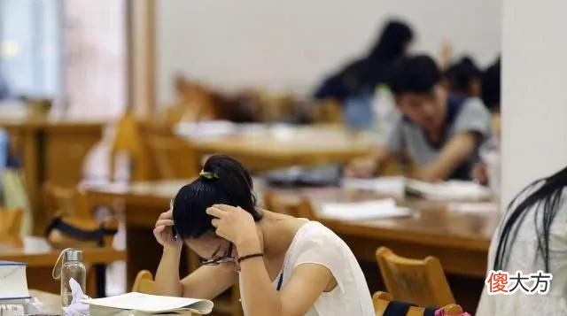 现在的大学生每天都在干嘛 大学生每天都在做什么