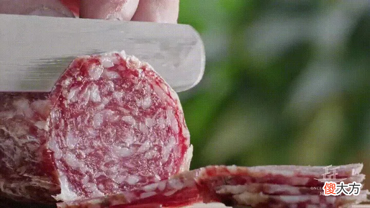 一根家乡味的香肠就够了 家乡的味道香肠