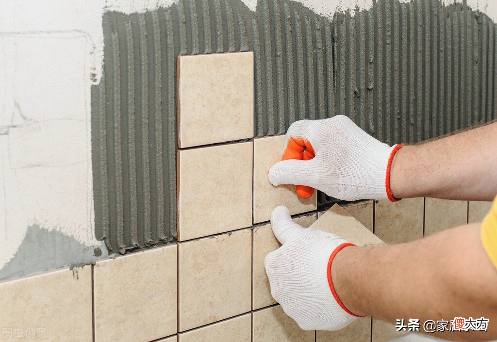 能用腻子加胶水贴墙砖吗 腻子墙上可以贴瓷砖吗