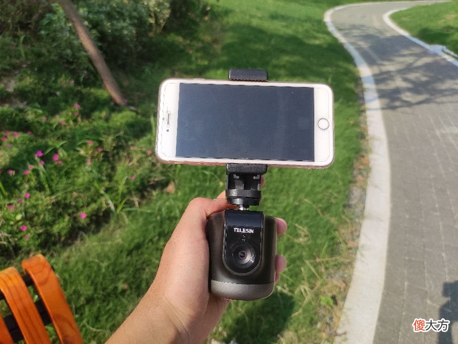 视频主播必备的智能跟拍云台 直播跟拍云台