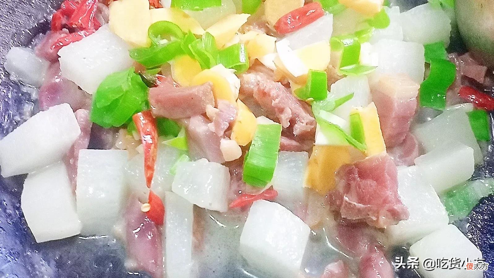 大厨炖的腊鸭炖萝卜 腊鸭子炖萝卜