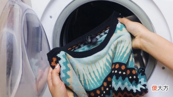 去除衣服上的小毛球 如何清除衣服上的小毛球