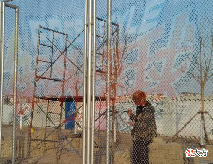 篮球场和墙绘碰撞 篮球场合理冲撞区怎么画
