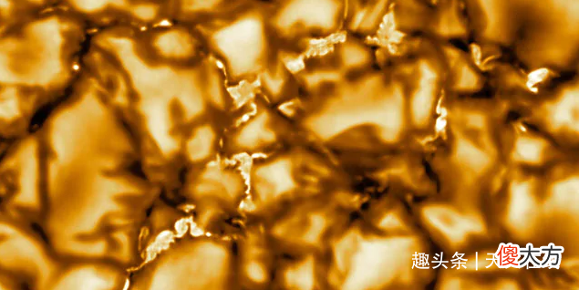 密密麻麻？没错！这就是太阳的表面，它长这样