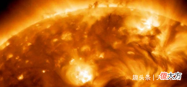 密密麻麻？没错！这就是太阳的表面，它长这样