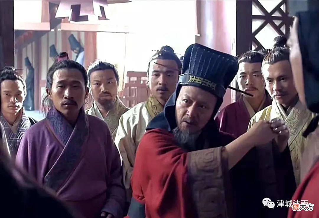 【爱历史】东汉时期的戚宦之争，为什么会持续百年之久？