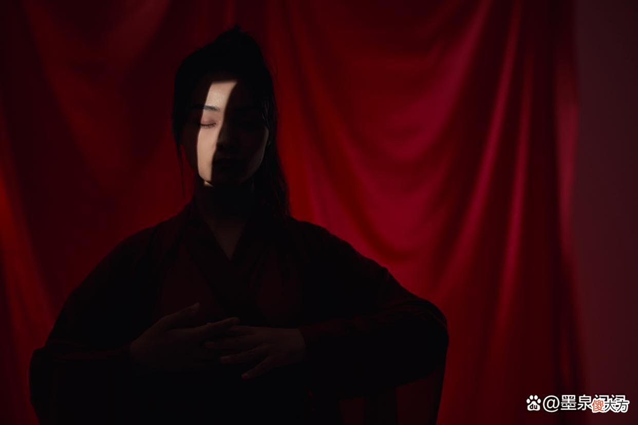【爱历史】母亲的伟大体现在英雄身上
