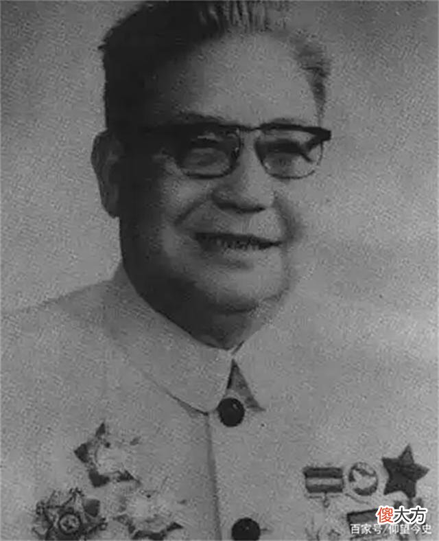 【爱历史】1962年杜聿明参加国庆，看见一中将脸色大变：16年前你不是死了么