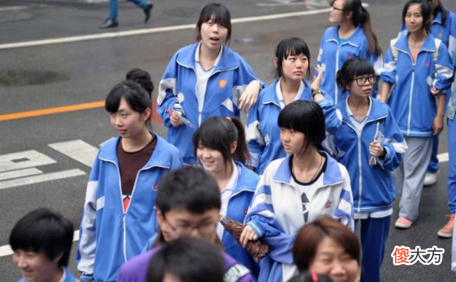 学生住校和走读成绩差距明显 住校和走读各自优缺点