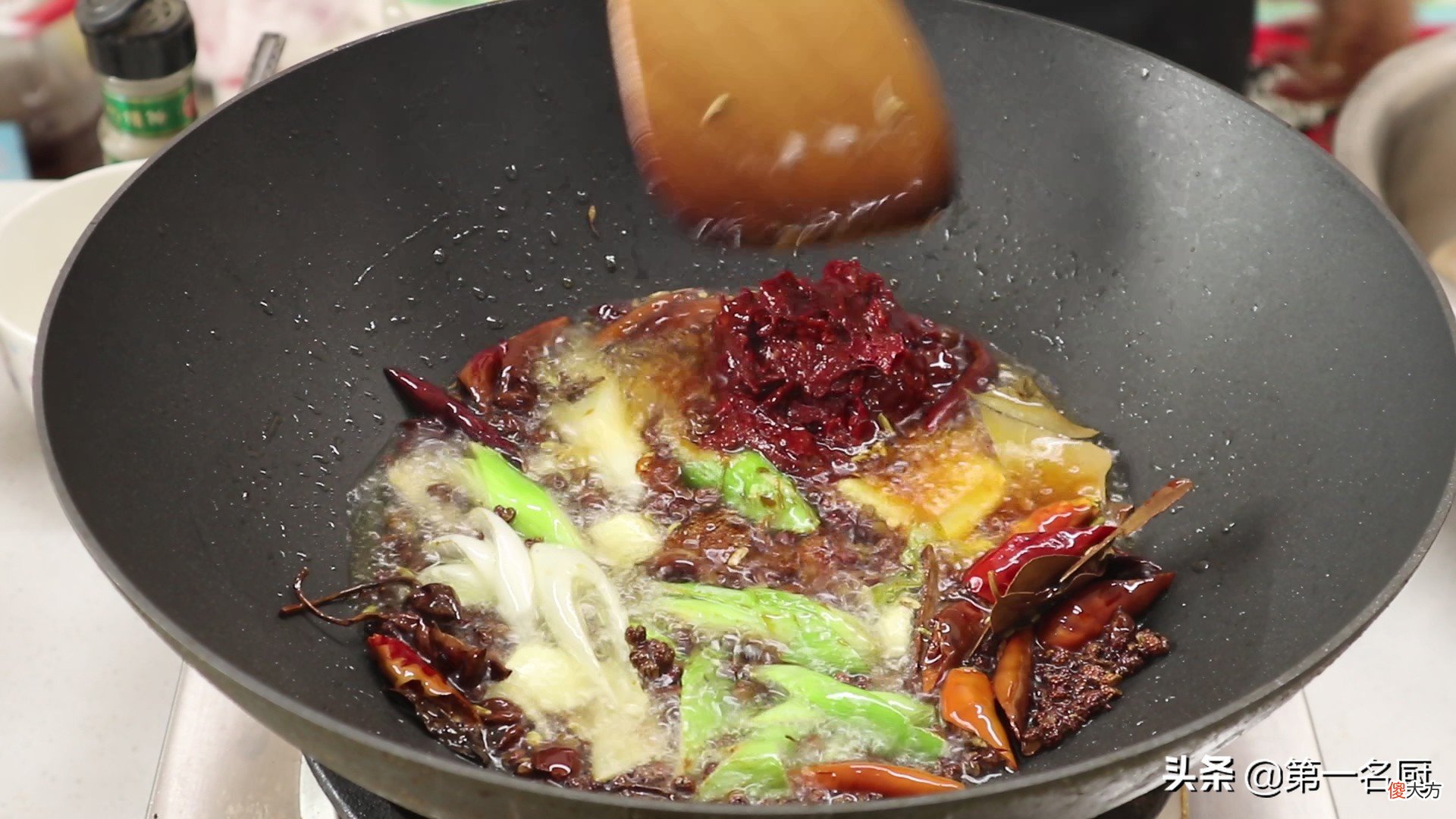 饭店的大盘鸡为啥那么好吃 大盘鸡为什么好吃