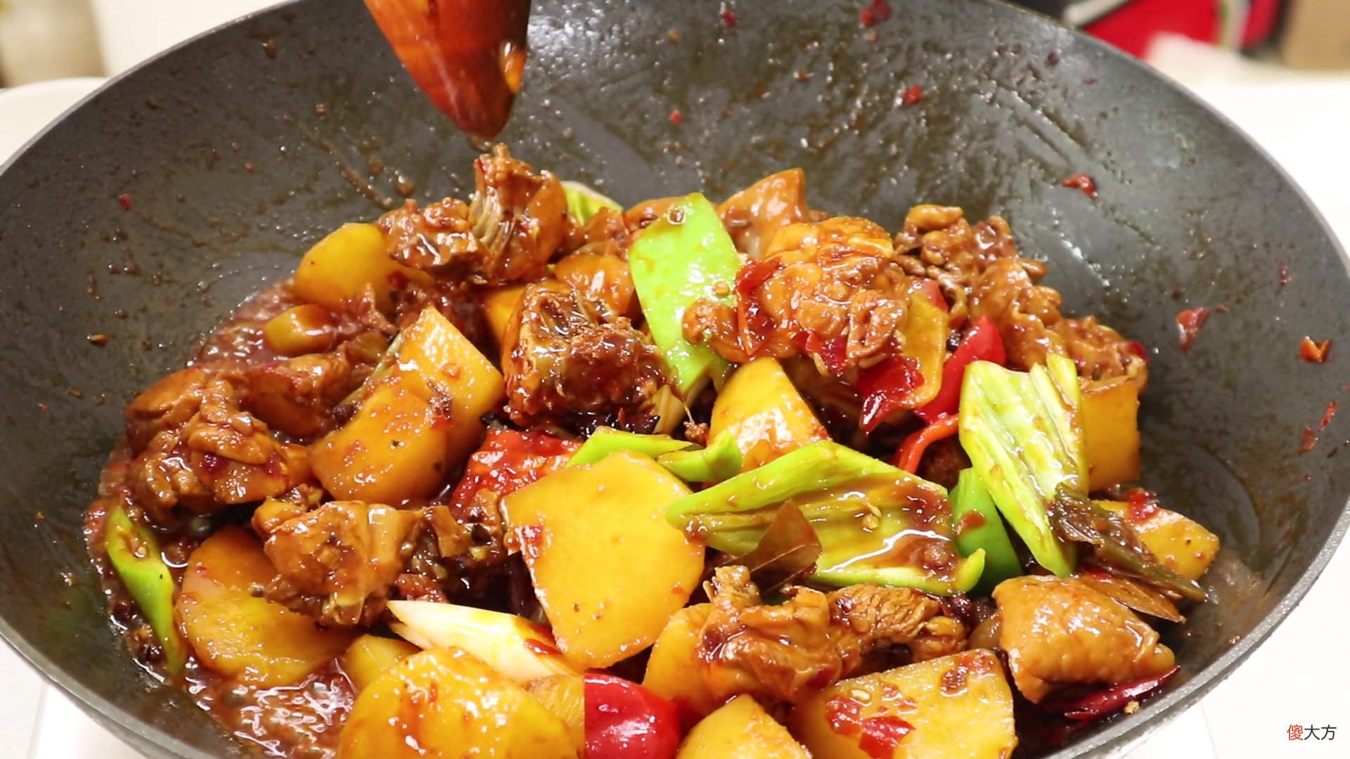 饭店的大盘鸡为啥那么好吃 大盘鸡为什么好吃