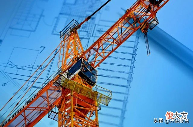 为什么一边是政府大力倡导 为什么坚持政府主导