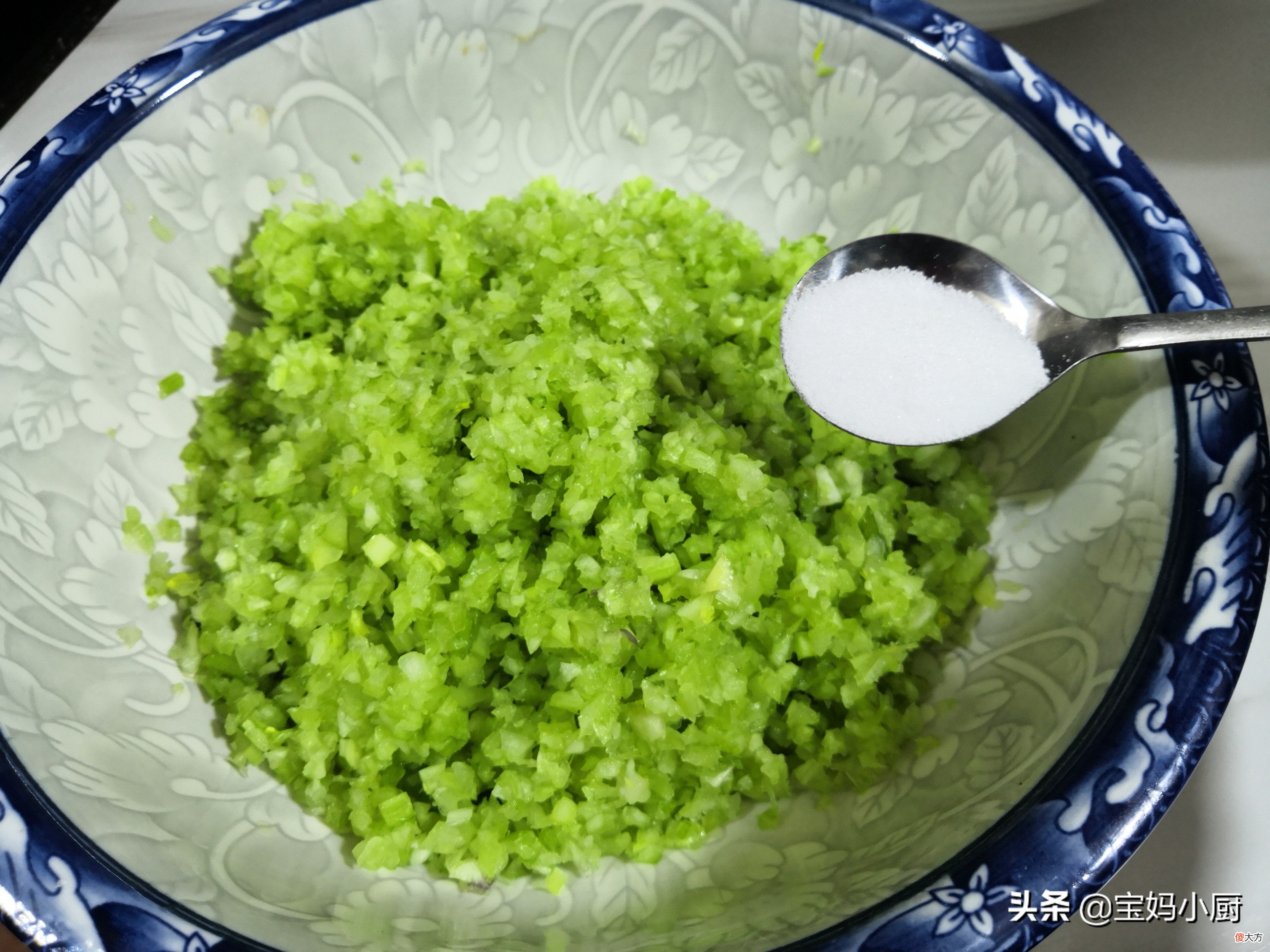 年三十的饺子 年三十的饺子煮坏了