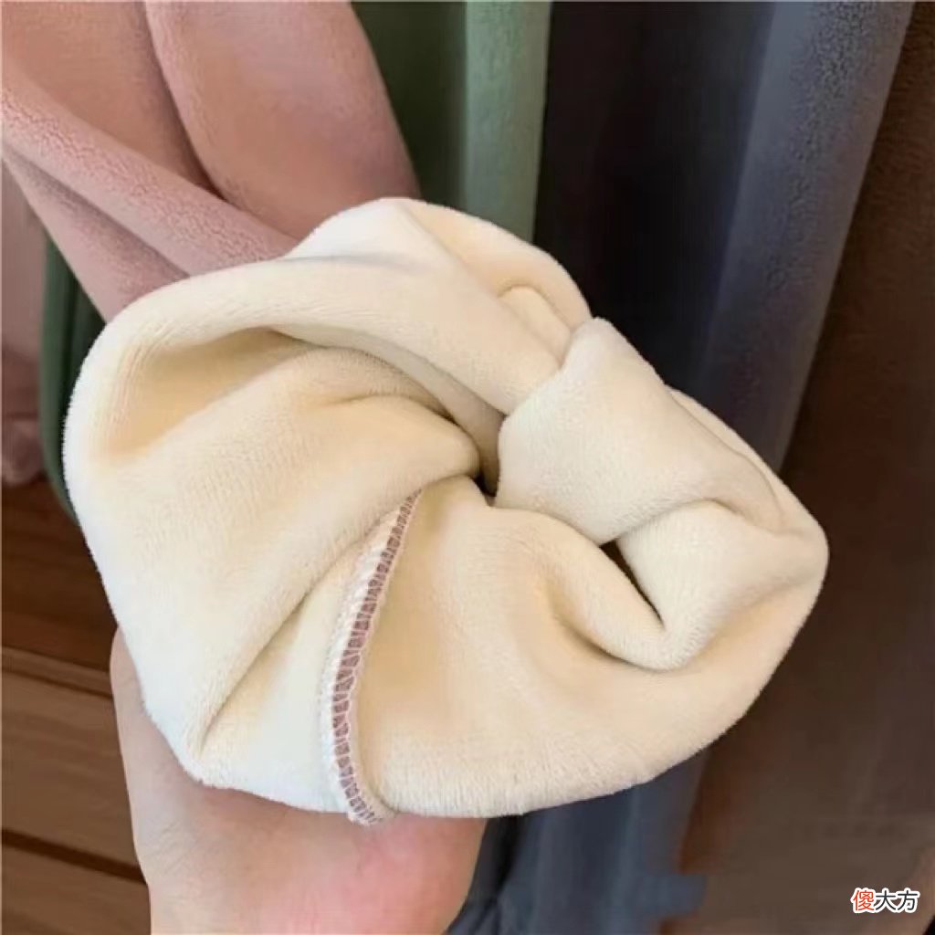 加绒裤子掉毛怎么处理 加绒裤掉绒毛怎么处理