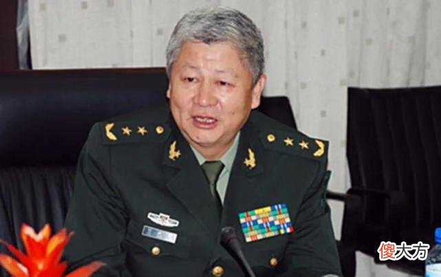 【爱历史】他是成都军区的副司令，汶川地震后亲赴现场指挥抢险，父亲是上将