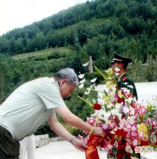 【爱历史】他是成都军区的副司令，汶川地震后亲赴现场指挥抢险，父亲是上将