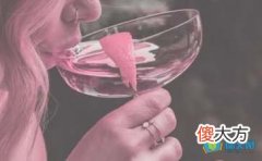 喝酒的经典幽默句子 喝酒的经典幽默句子图片