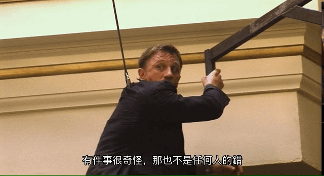 十五年前被群嘲的他，今夜却难以告别，笑着进去哭着出来