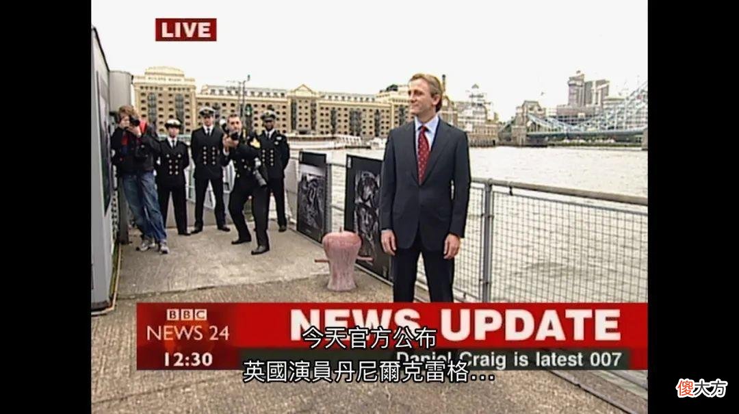 十五年前被群嘲的他，今夜却难以告别，笑着进去哭着出来