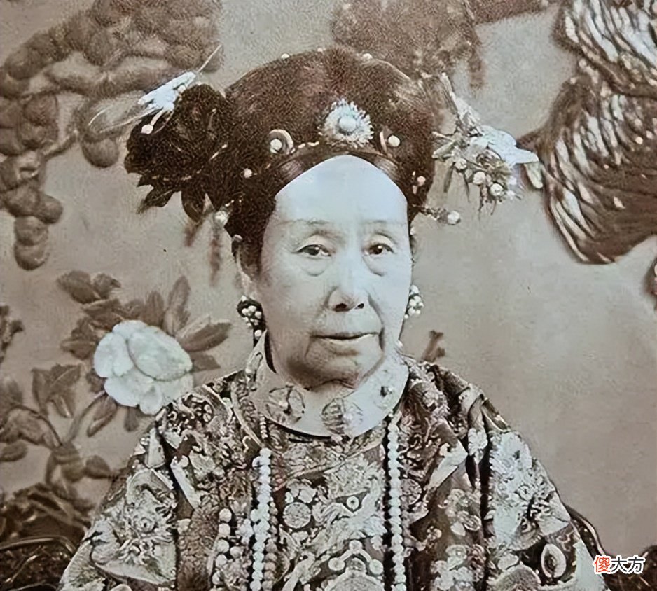 【历史故事】他本是状元，因慈禧嫌弃他的姓名而落榜，不曾想最后却推翻了清朝