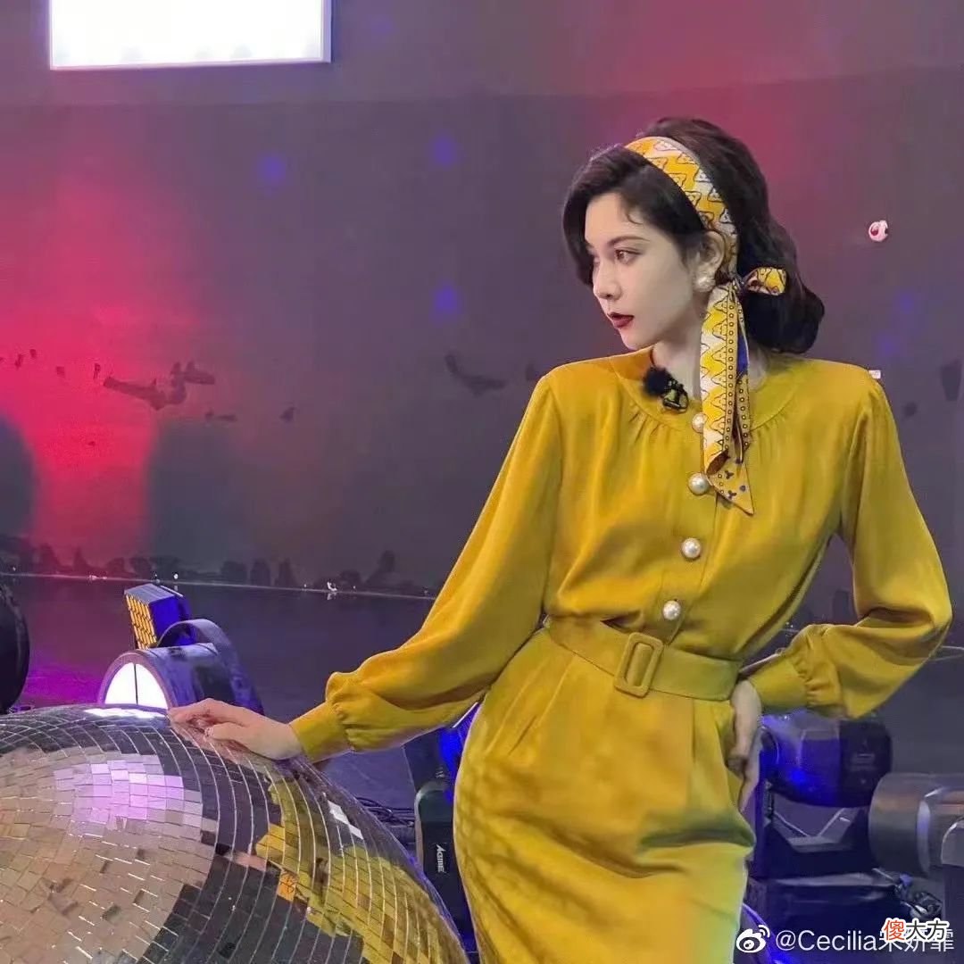 【就爱时尚】美人计｜去年买的发卡配不上我今年的头型——我要买它！