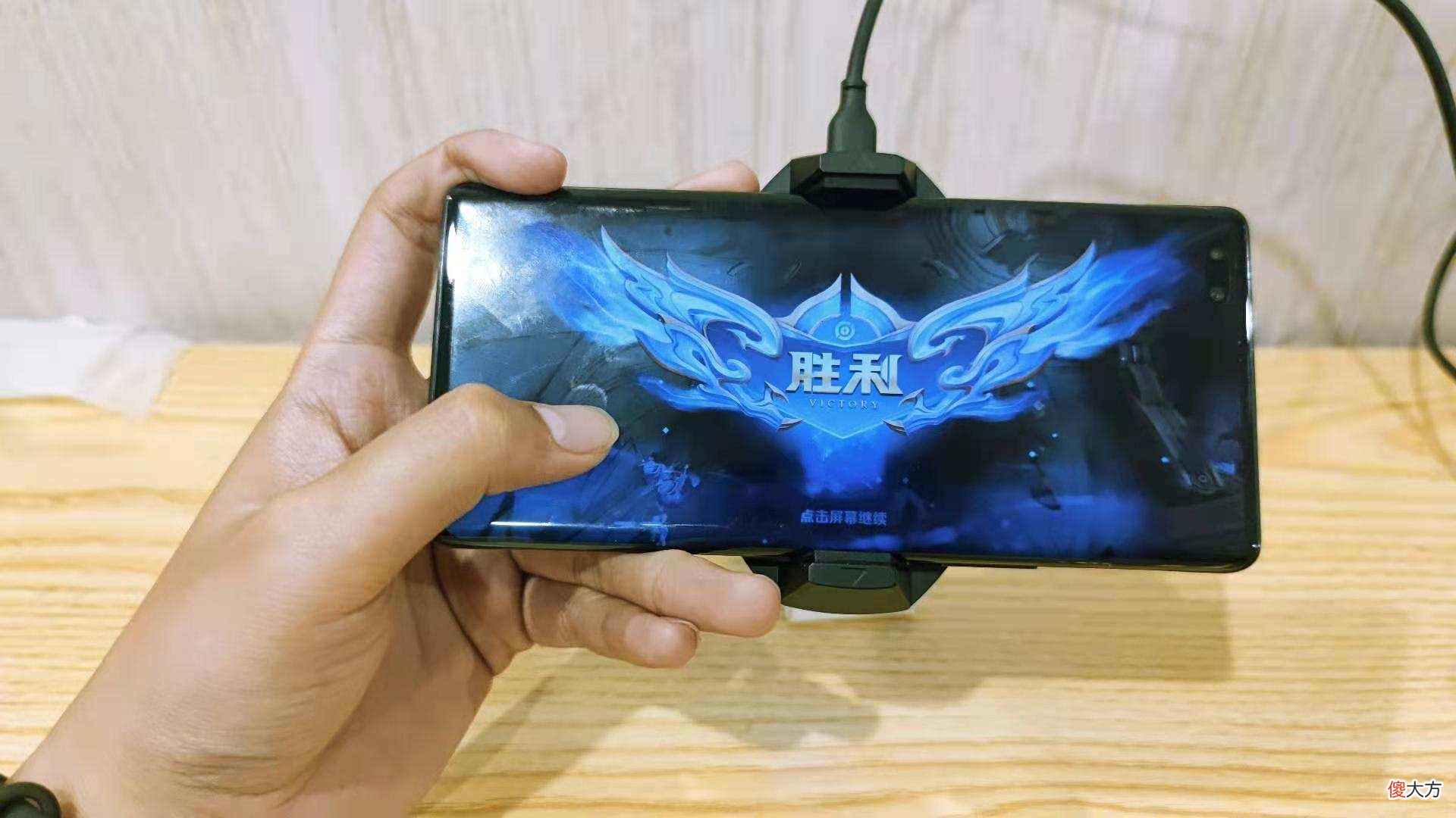 红魔双核散热背夹 红魔双核散热背夹怎么用