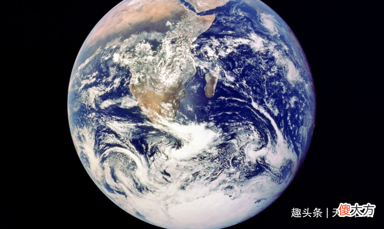 脑洞！如果太空是假的呢，那会如何？