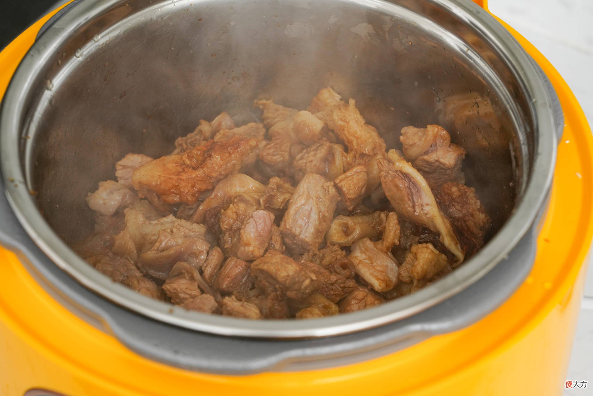 炖肉煮饭都是好手 炖肉饭怎么做