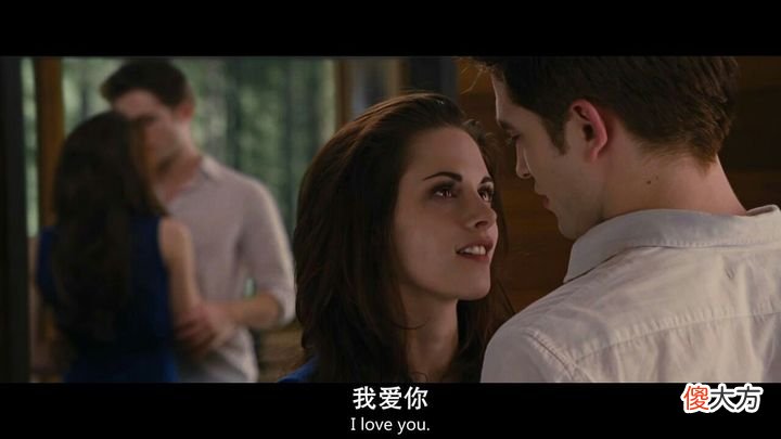 回避型依恋真正爱上一个人的时候 回避型依恋人格爱一个人的表现