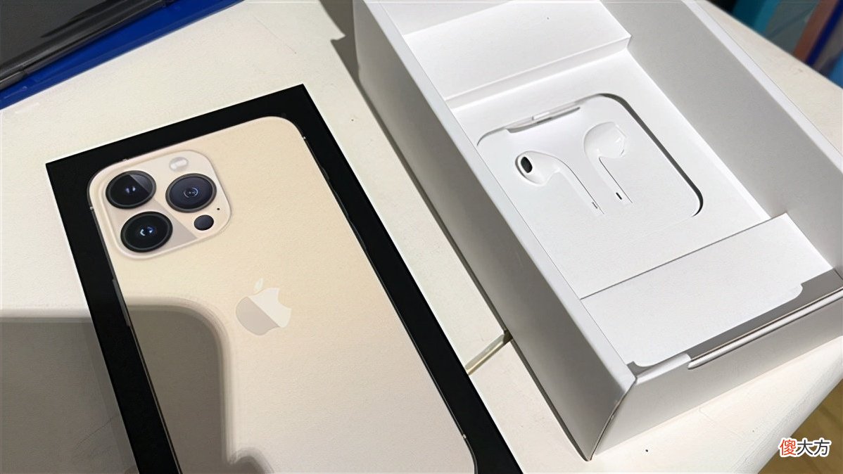 法国版iPhone13依旧有耳机 iPhone13有耳机