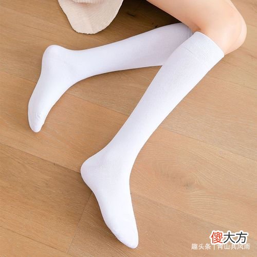 【十二星座】已婚人士梦到丈夫送自己一双袜子，此梦暗示着近期交到新的朋友哦